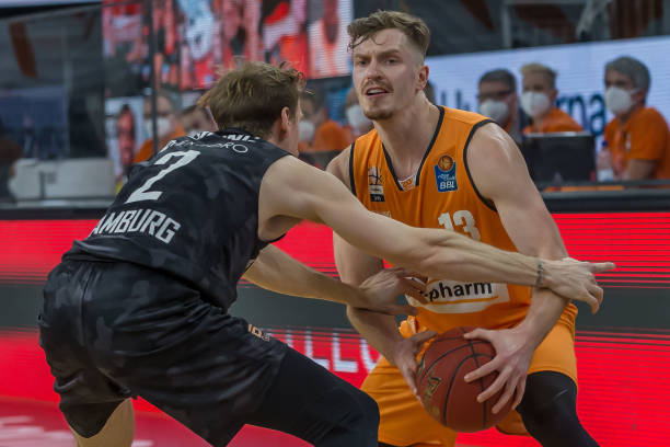 体现了他对 体现了他对