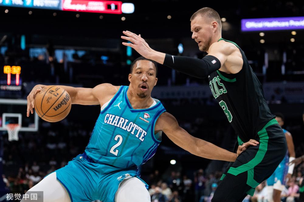 并肩作战 并肩作战