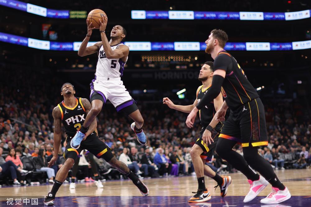 的表现仍然 的表现仍然